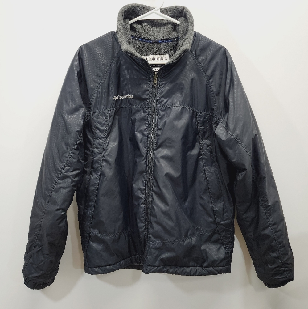 Columbia Winter Jacket with Fleece Inside Size Medium.